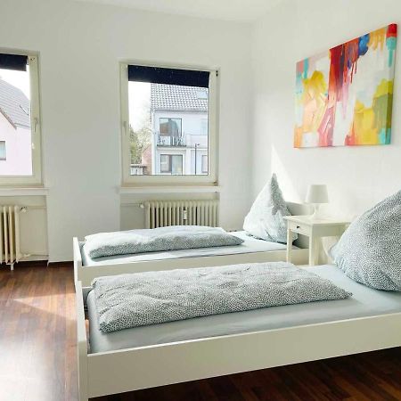 Apartment With 3 Rooms In Hürth Dış mekan fotoğraf