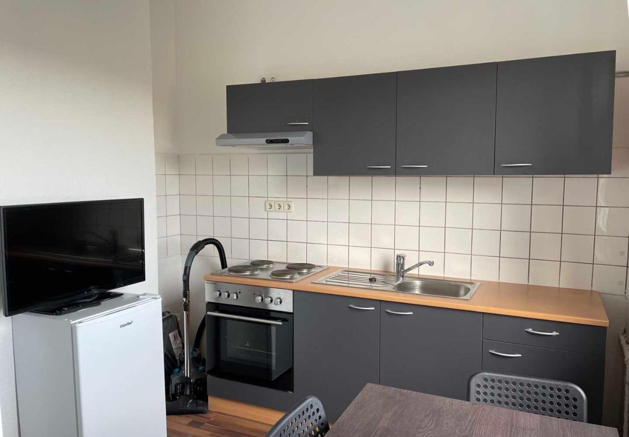 Apartment With 3 Rooms In Hürth Dış mekan fotoğraf